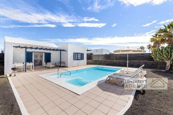 Image No.1-Villa de 2 chambres à vendre à Playa Blanca