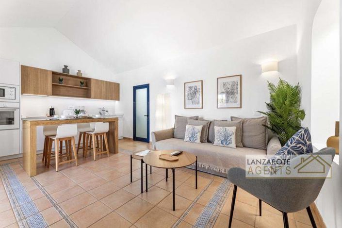 Image No.2-2 Bed Villa for sale