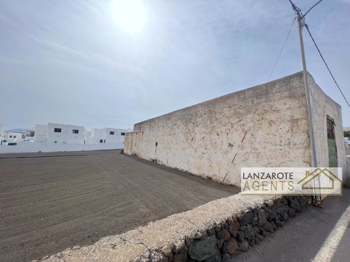 Image No.14-2 Bed Villa for sale