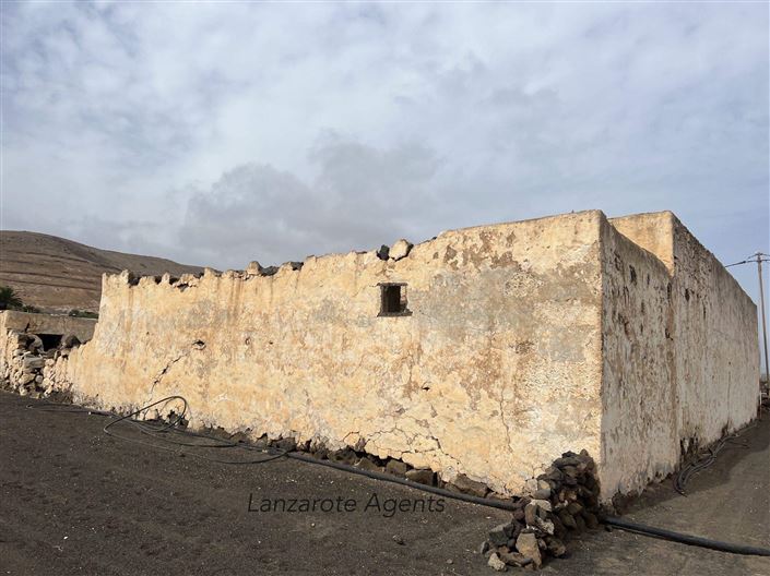 Image No.2-Villa de 2 chambres à vendre à Yaiza