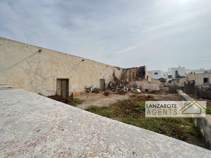 Image No.3-2 Bed Villa for sale
