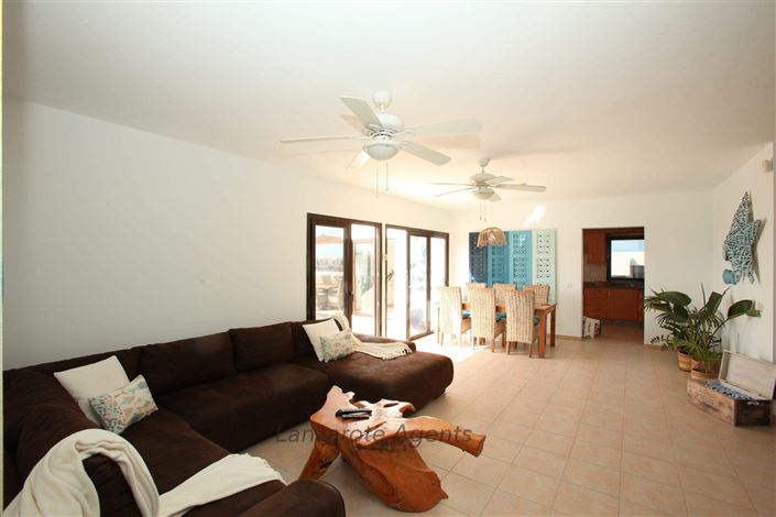 Image No.5-Villa de 4 chambres à vendre à Playa Blanca