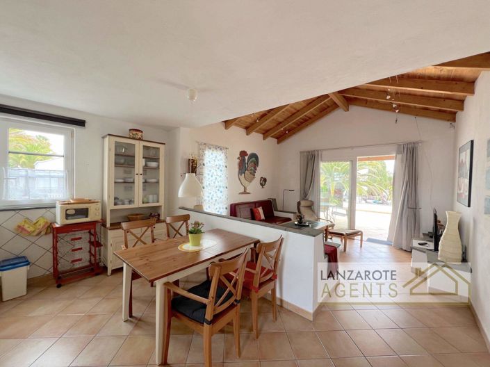 Image No.2-3 Bed Villa for sale