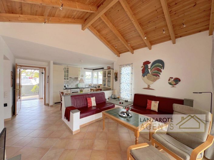 Image No.4-3 Bed Villa for sale