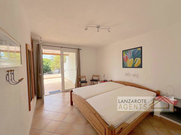 Image No.9-3 Bed Villa for sale