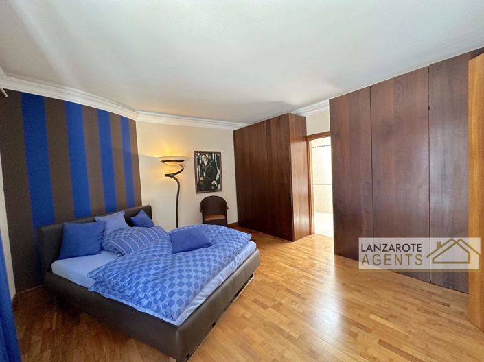 Image No.10-Villa de 4 chambres à vendre à Puerto Calero