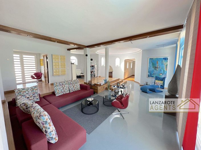 Image No.4-Villa de 4 chambres à vendre à Puerto Calero