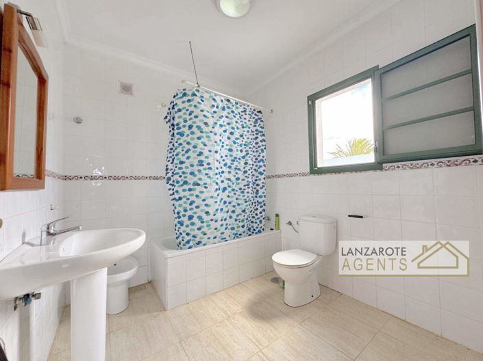 Image No.10-2 Bed Bungalow for sale