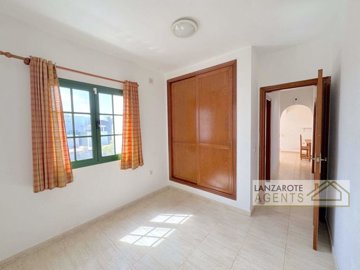 b39a567b-2f4b-fa18-5682-c0ba8046c1d7