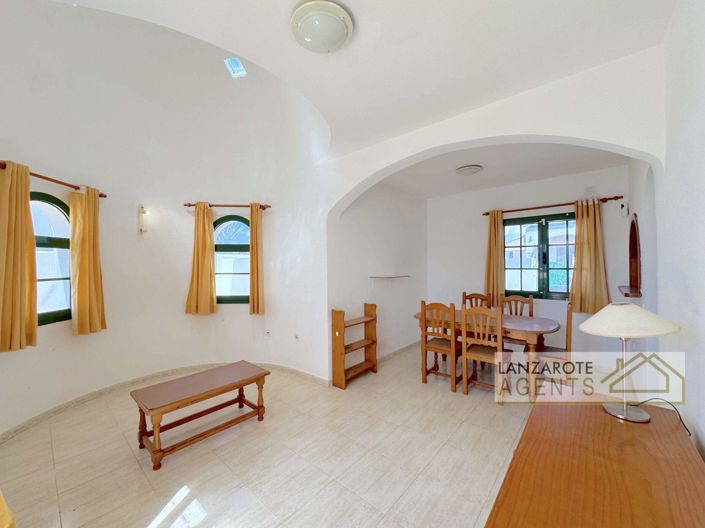 Image No.2-Bungalow de 2 chambres à vendre à Playa Blanca