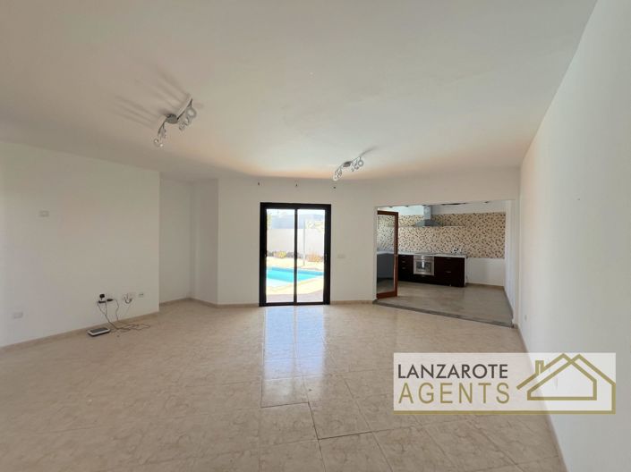 Image No.2-Villa de 3 chambres à vendre à Playa Blanca