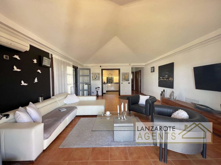 Image No.2-Villa de 3 chambres à vendre à Playa Blanca