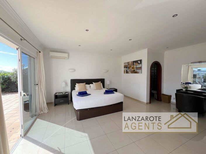 Image No.11-Villa de 4 chambres à vendre à Playa Blanca