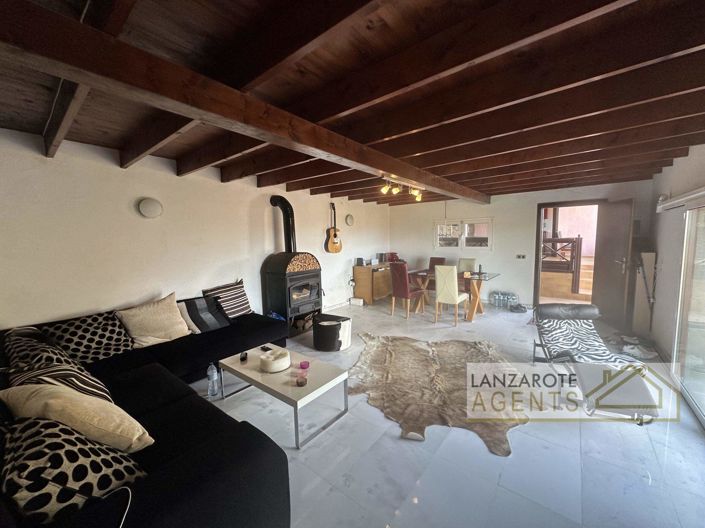 Image No.3-2 Bed Farmhouse for sale