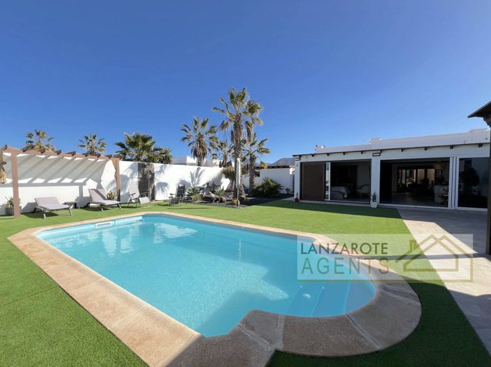 Image No.35-3 Bed Villa for sale