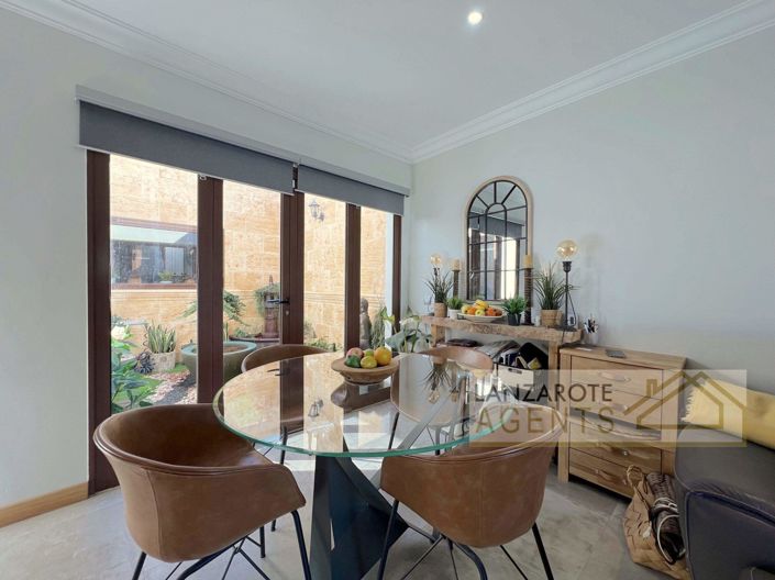 Image No.6-3 Bed Villa for sale