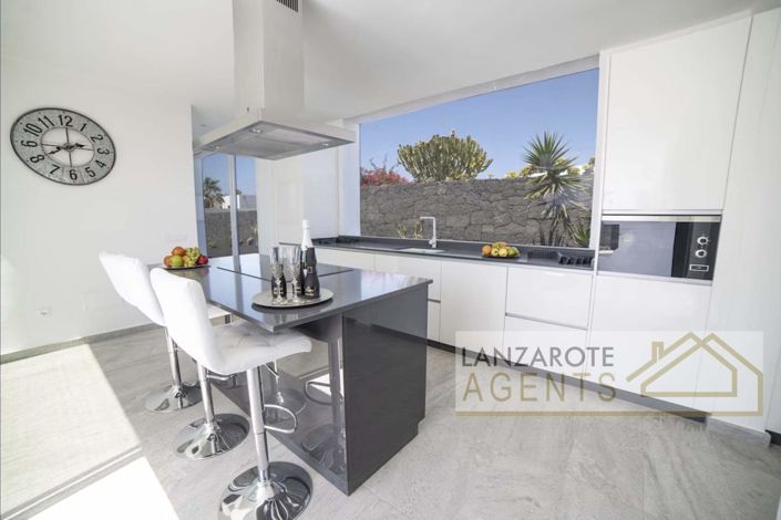 Image No.5-Villa de 4 chambres à vendre à Playa Blanca