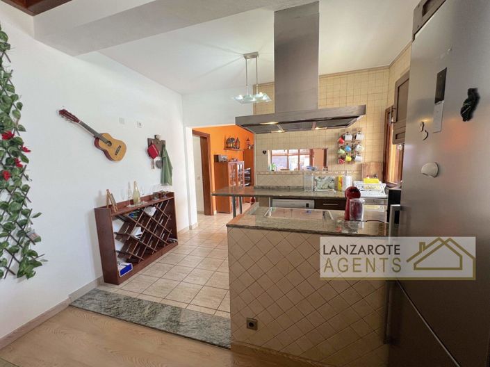 Image No.4-Villa de 2 chambres à vendre à Playa Blanca