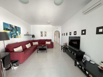 52e8ec6d-2bd3-2faf-c989-4da156208048