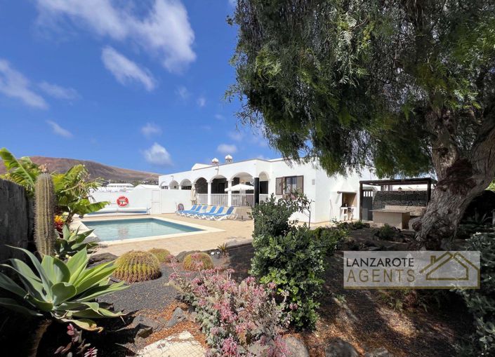 Image No.1-Villa de 3 chambres à vendre à Playa Blanca