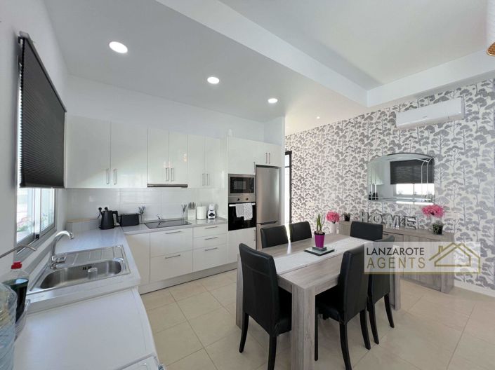 Image No.3-Villa de 3 chambres à vendre à Playa Blanca