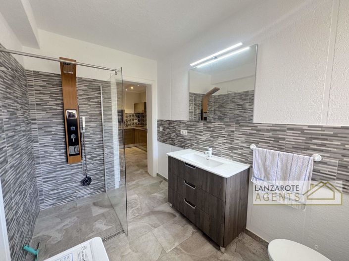 Image No.28-Villa de 4 chambres à vendre à Playa Blanca