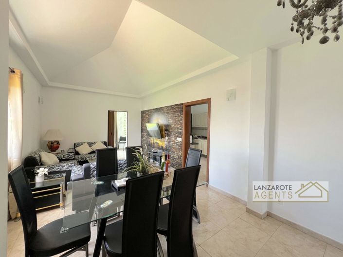 Image No.3-Villa de 6 chambres à vendre à Playa Blanca