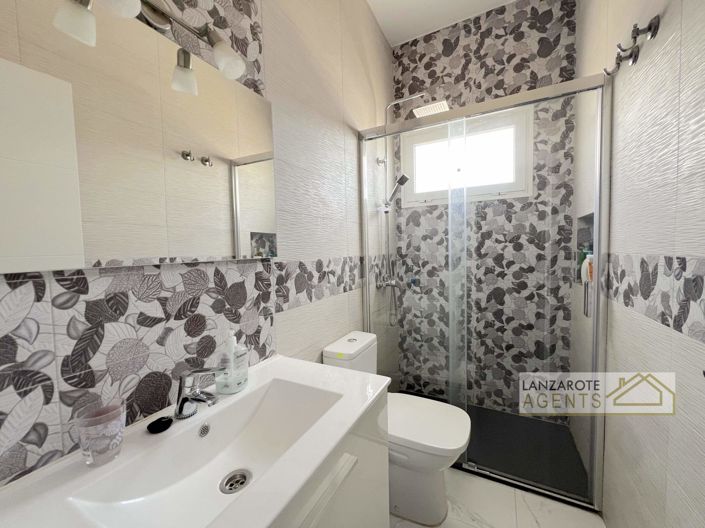 Image No.33-Villa de 6 chambres à vendre à Playa Blanca