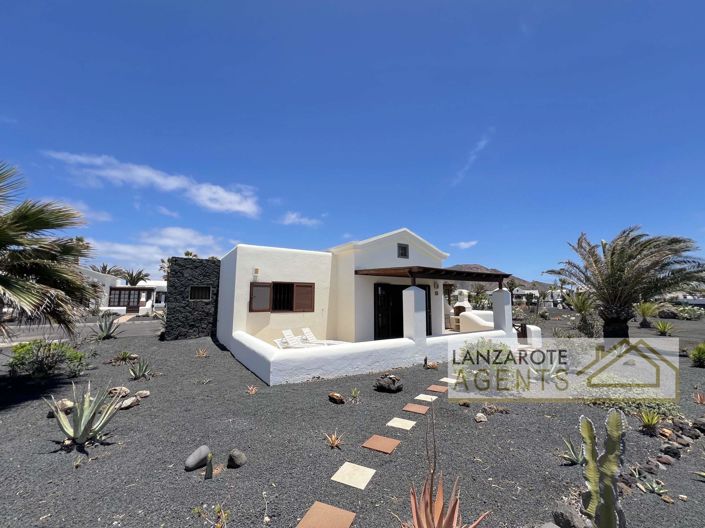 Image No.1-Villa de 2 chambres à vendre à Playa Blanca