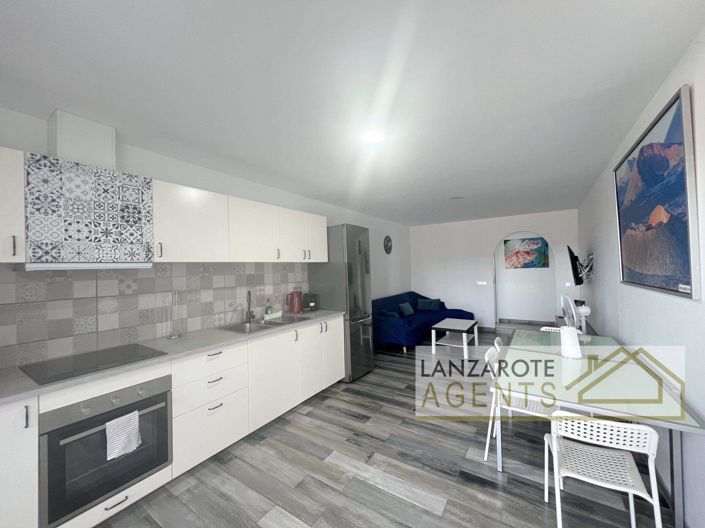 Image No.2-Appartement de 2 chambres à vendre à Playa Blanca