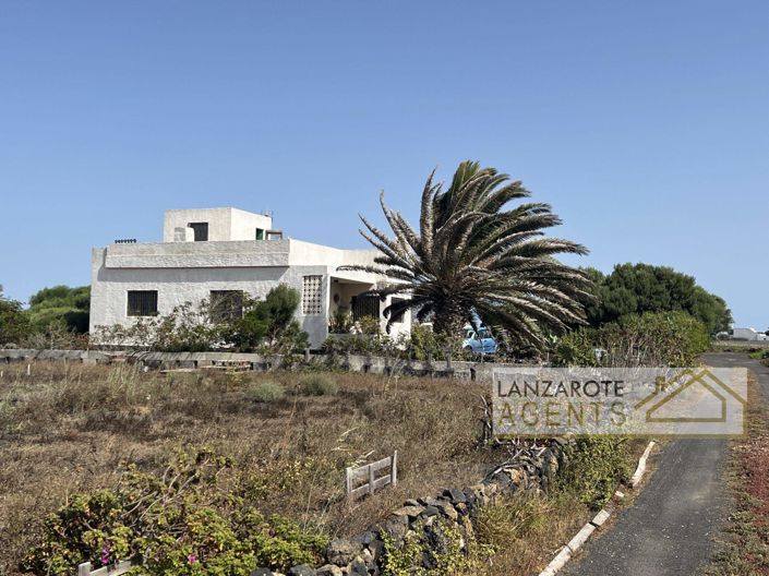 Image No.1-Villa de 4 chambres à vendre à San Bartolome