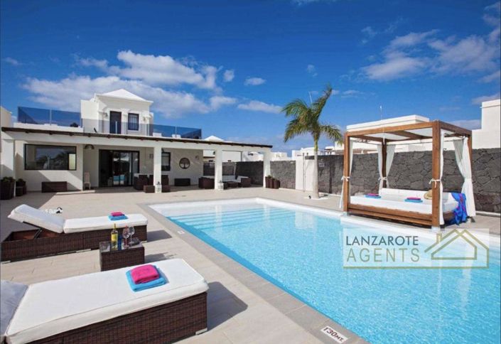 Image No.1-Villa de 4 chambres à vendre à Playa Blanca