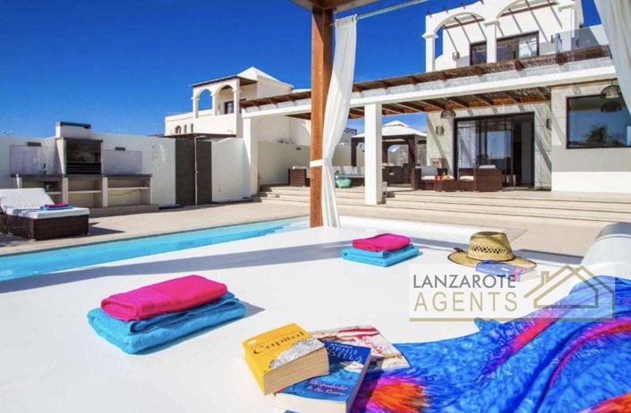 Image No.12-3 Bed Villa for sale