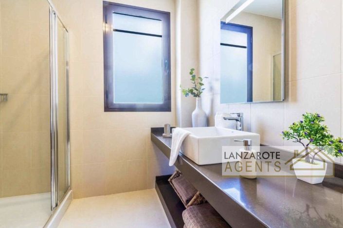 Image No.7-3 Bed Villa for sale