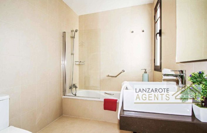 Image No.9-3 Bed Villa for sale