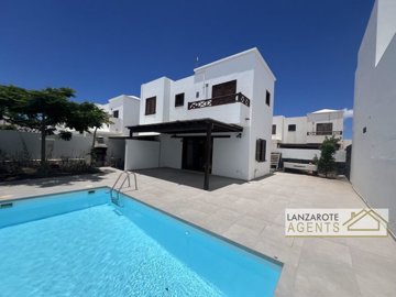1 - Playa Blanca, Villa