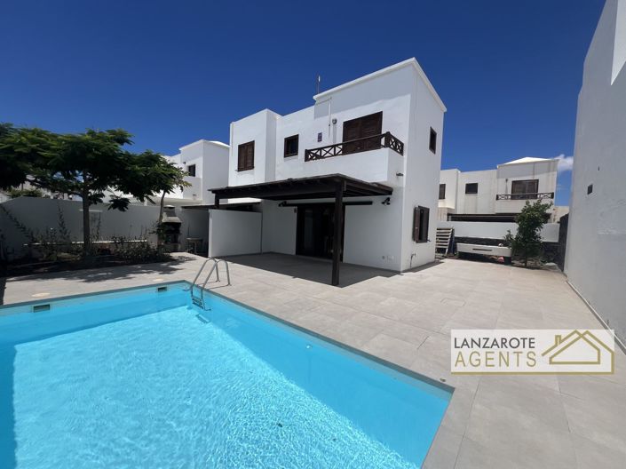 Image No.20-3 Bed Villa for sale
