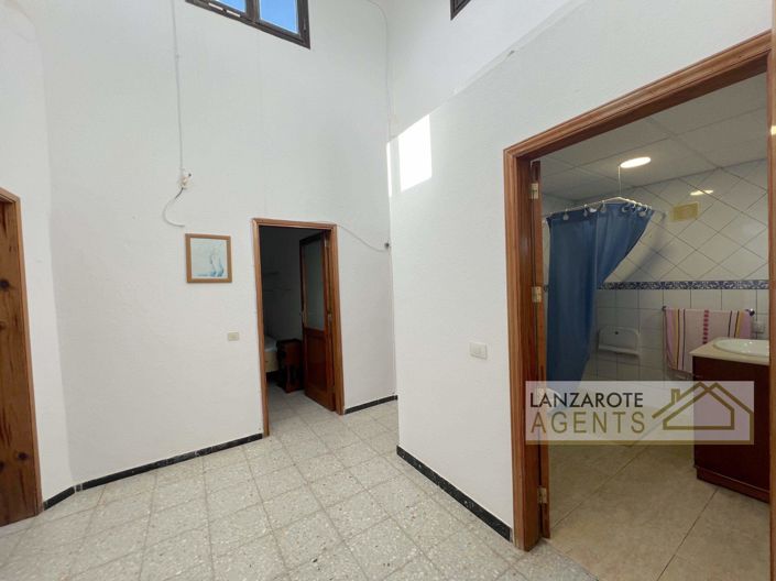 Image No.10-Villa de 4 chambres à vendre à Tinajo