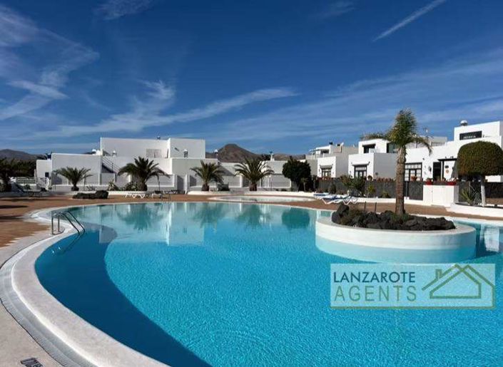 Image No.1-2 Bed Villa for sale