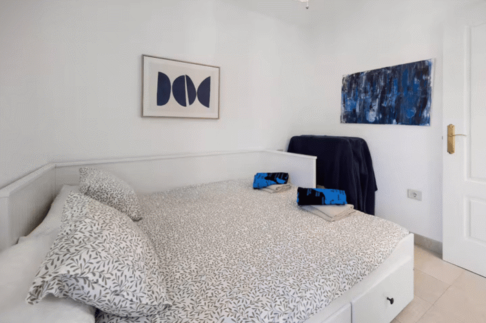 Image No.16-2 Bed Villa for sale