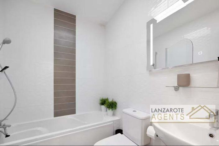 Image No.17-2 Bed Villa for sale