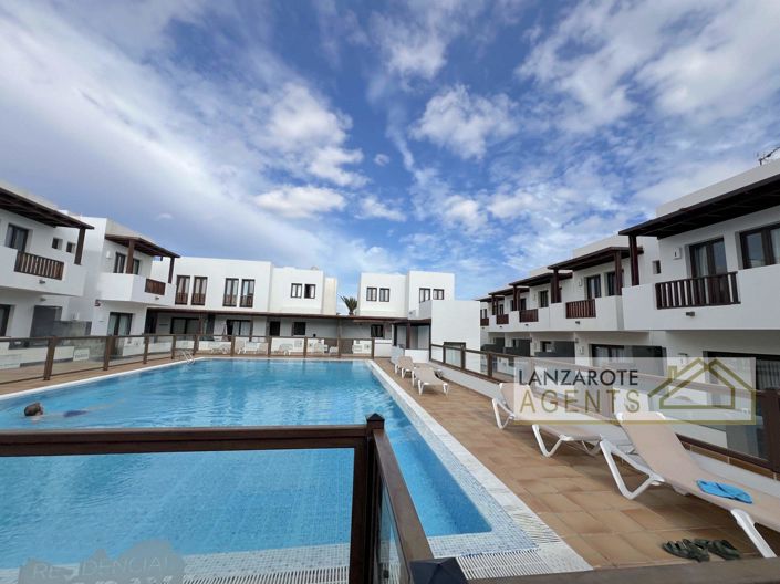 Image No.1-Villa de 3 chambres à vendre à Puerto Calero