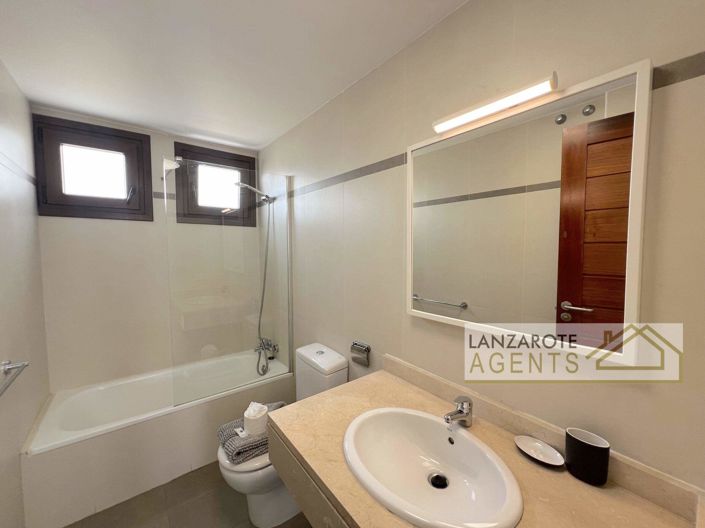 Image No.8-3 Bed Villa for sale