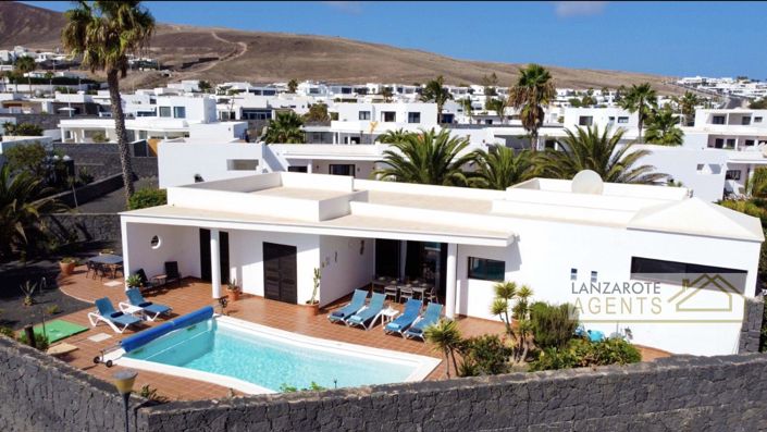Image No.1-3 Bed Villa for sale