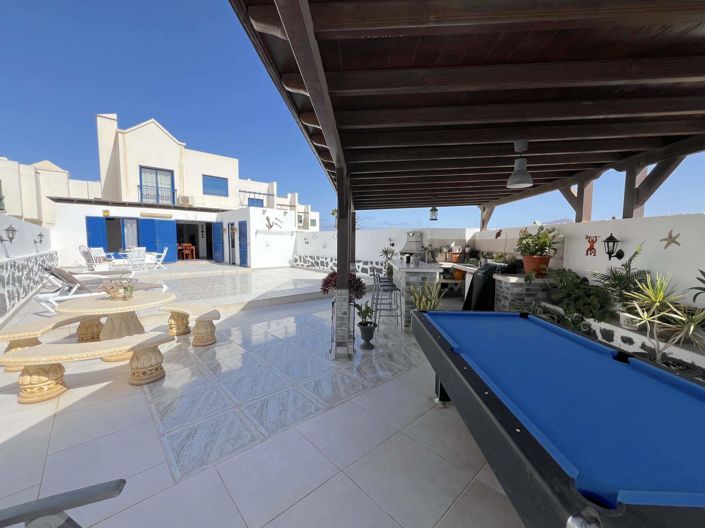 Image No.1-Villa de 3 chambres à vendre à Playa Blanca