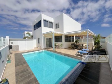 1 - Playa Blanca, Villa