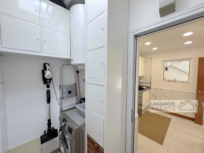 Image No.11-2 Bed Villa for sale