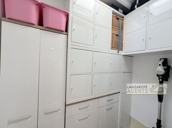 Image No.12-2 Bed Villa for sale