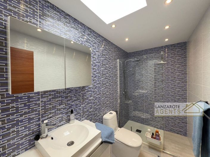 Image No.18-2 Bed Villa for sale