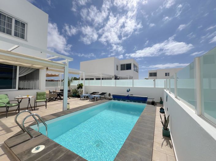 Image No.29-2 Bed Villa for sale